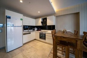 Allure Towers 186